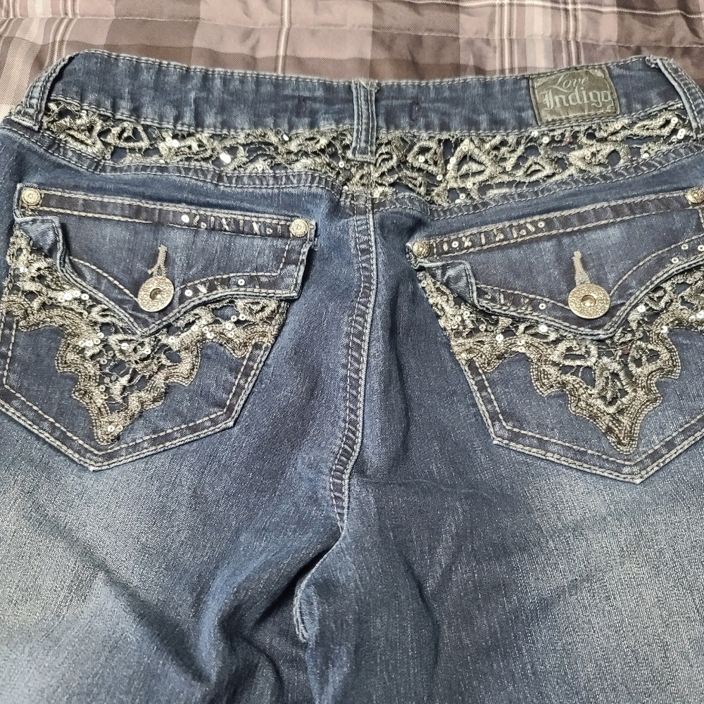 76 Jeans